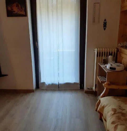 Monolocale Sabrina Торньон